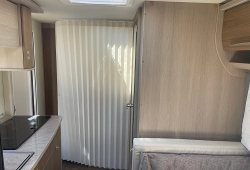 6a0c35484fe46.webp